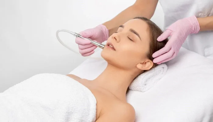 Facial cupping at House of Nature Medical Center in Abu Dhabi