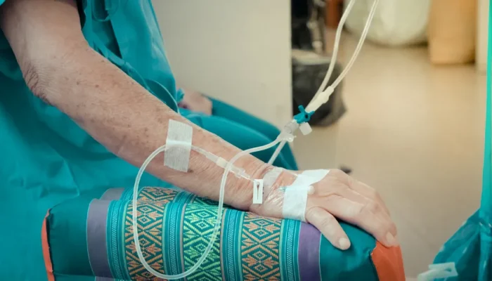Intravenous (IV) Therapy at House of Nature Medical Center In Abu Dhabi for Alternative Medicine