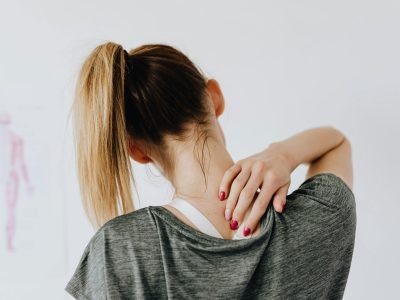 Back Pain: Causes, Symptoms & Natural Treatment in Abu Dhabi Cervical Spondylosis in abu dhabi at House of Nature